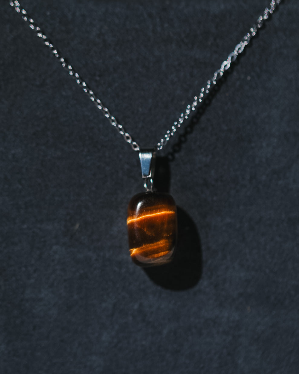 ❥ Colgante cristal Ojo de tigre (Confianza, protección, concentración)