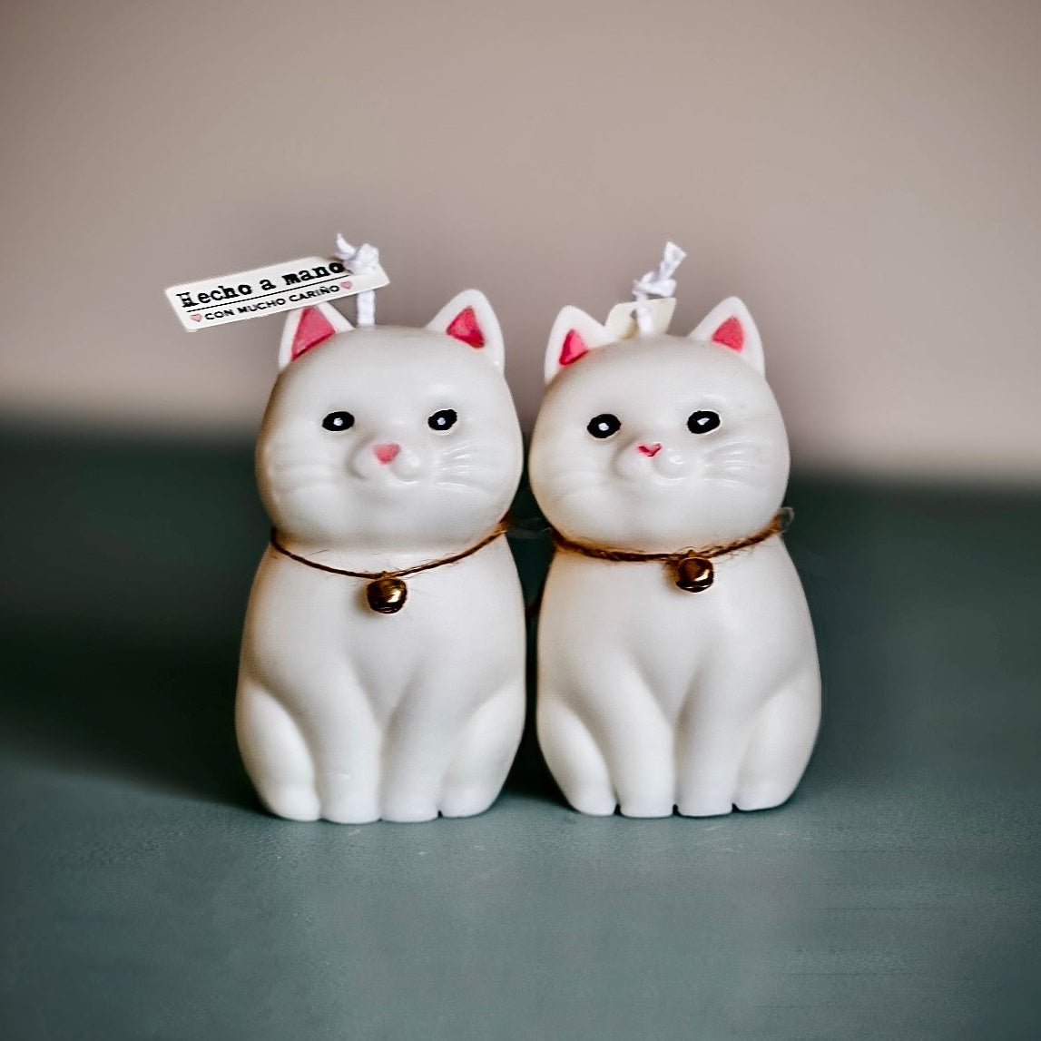 ❥ Vela gato “Mussa”, aroma a coco 🥥
