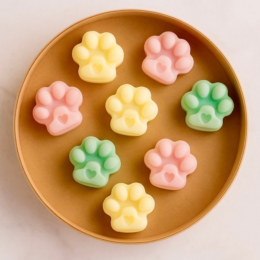🐾 Melts en forma de huella, aroma chicle + vela de té