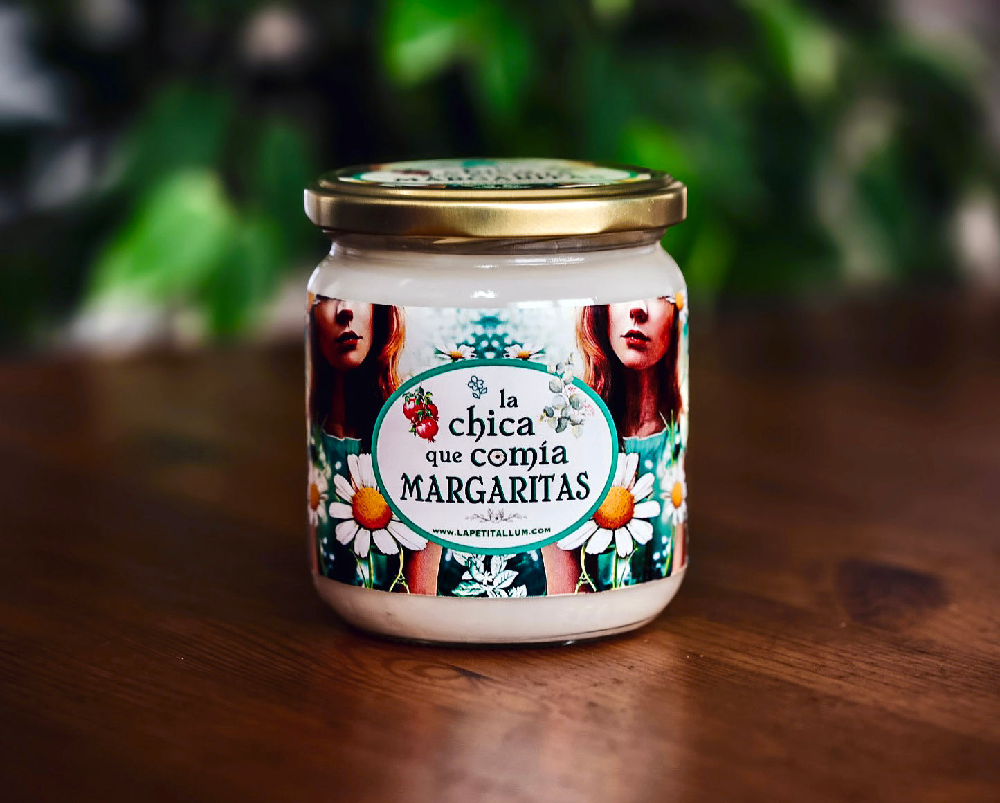 ❥ Vela “la chica que comía margaritas”. Aroma dulce de moras, granada y jazmín.