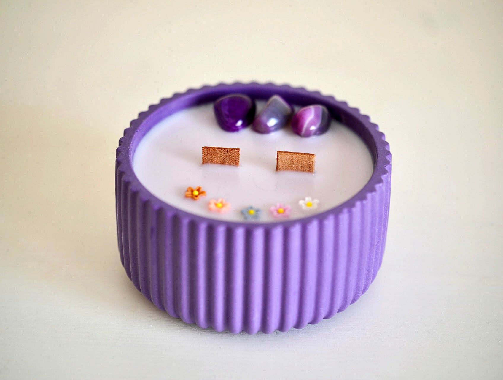 ❥ Vela artesanal "SUKHA", aroma lavanda