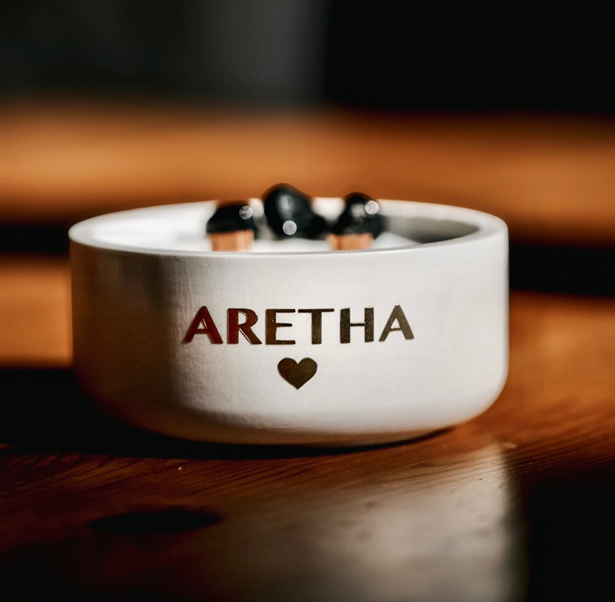 ❥ Vela "Aretha" – Fuerza, elegancia y alma (con 3 piedras de Ónix)