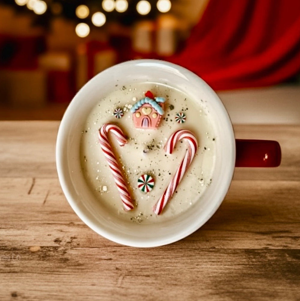 ❥ Vela en taza roja navideña, aroma a pastelitos navideños - EDICIÓN LIMITADA -