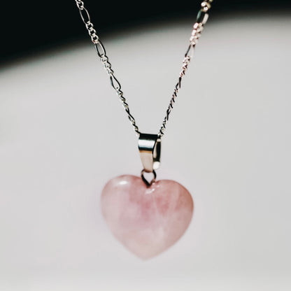 ❥ Colgante corazón de cuarzo rosa ♡ (Amor, confianza, armonía)