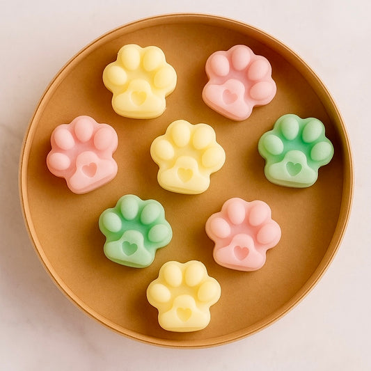 🐾  Melts en forma de huella, aroma chicle + vela de té